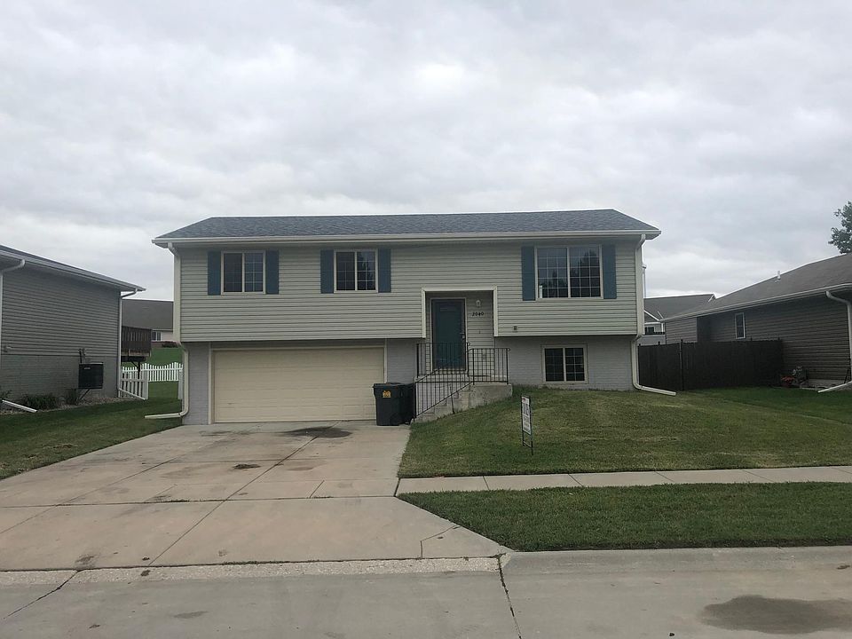 1st image of 2040 Cynthia Ln