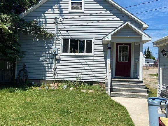 4th image of 225 E Huron Ave