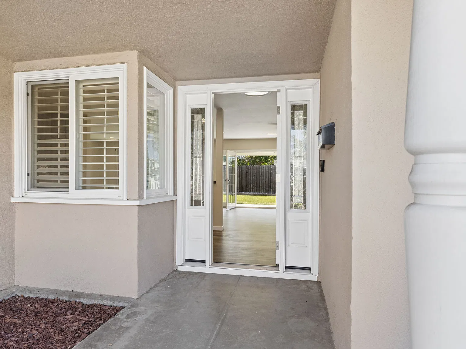 3 bed, 1647 sqft, $4,300 — Photo 2