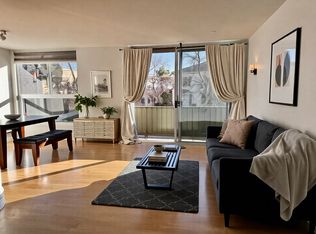 525 N Sycamore Ave APT 204, Los Angeles, CA 90036