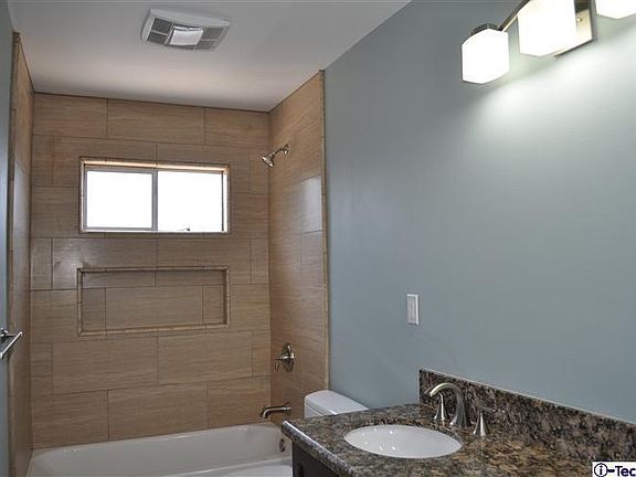 5th image of 734 N Bushnell Ave