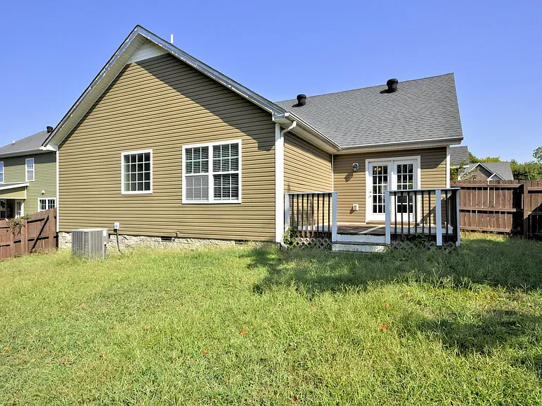 404 Leslie Wood Dr — Photo 45