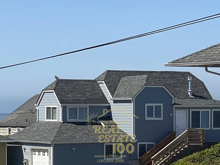 3429 NW Jetty Ave — Photo 1