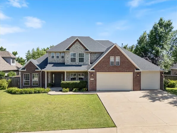 4204 W Warbal Trl, Rogers, AR 72758