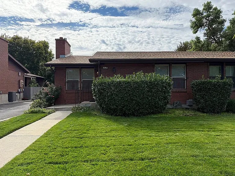 3 bed, 2.5 bath, 2476 sqft, $2,500 — Photo 4
