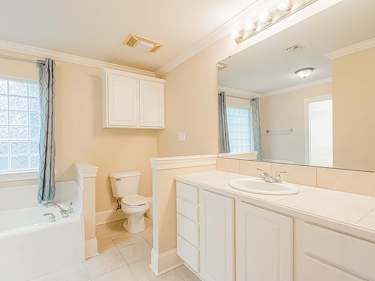 130 Windermere Cir — Photo 23
