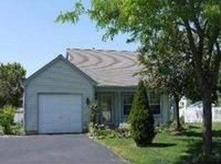 839 Easton Ct, Grayslake, IL 60030