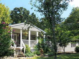 16 Fossil Ln, Elsberry, MO 63343