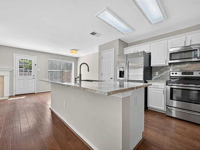 54 Marble Rock Pl — Photo 6