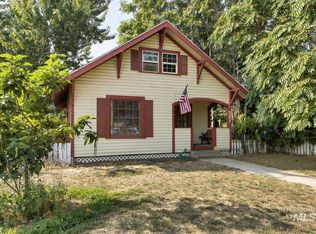 521 E 5th St, Emmett, ID 83617