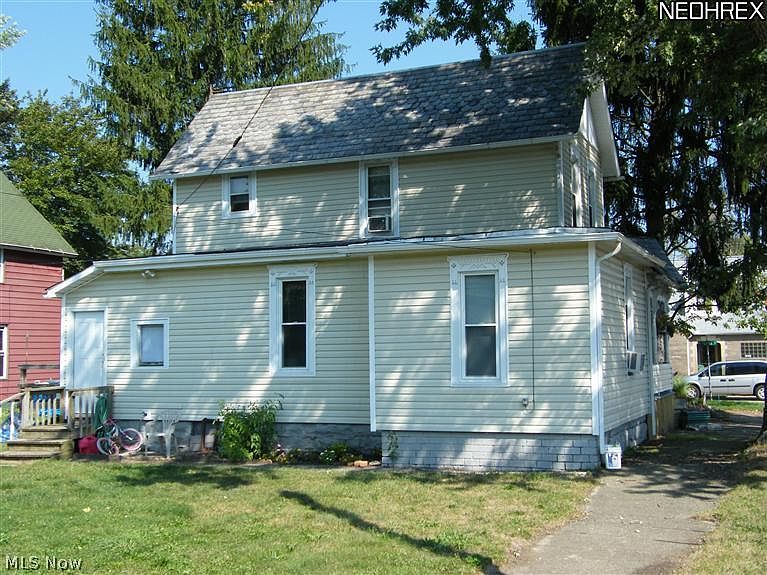 2nd image of 200 200 1/2 W Porter St