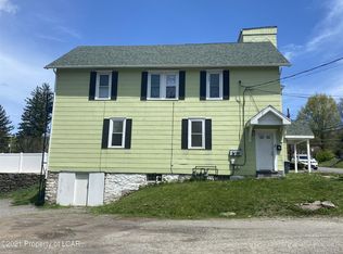 42 Mill St, Dallas, PA 18612