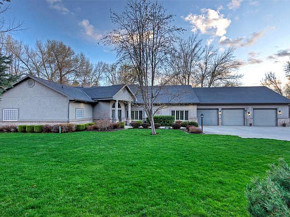 3rd image of 1860 E Forest Bend Dr