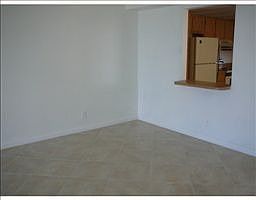 4th image of 3300 W Rolling Hills Cir APT 501