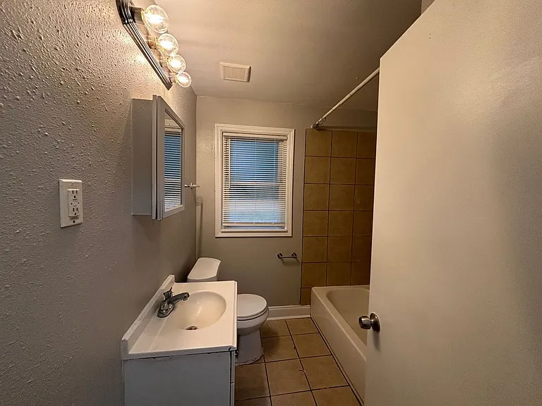 3159 Saint Charles Dr — Photo 7
