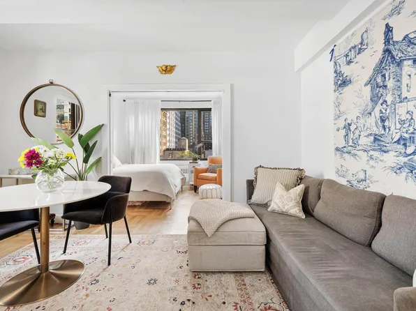 30 East 37th Street image 1 of 20