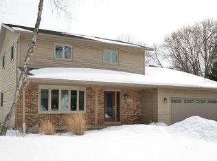4610 Sandpiper Trl, Cottage Grove, WI 53527