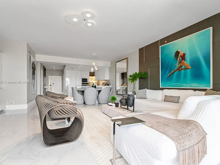 19143 Fisher Island Dr #19143 — Photo 32