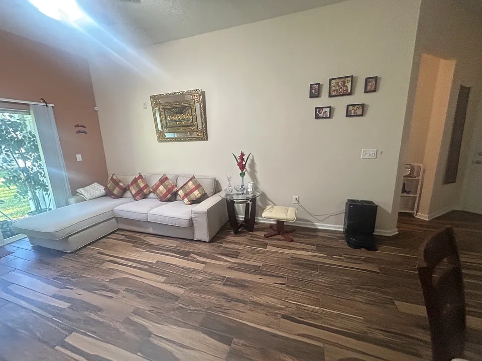 7062 Snowy Canyon Dr #103