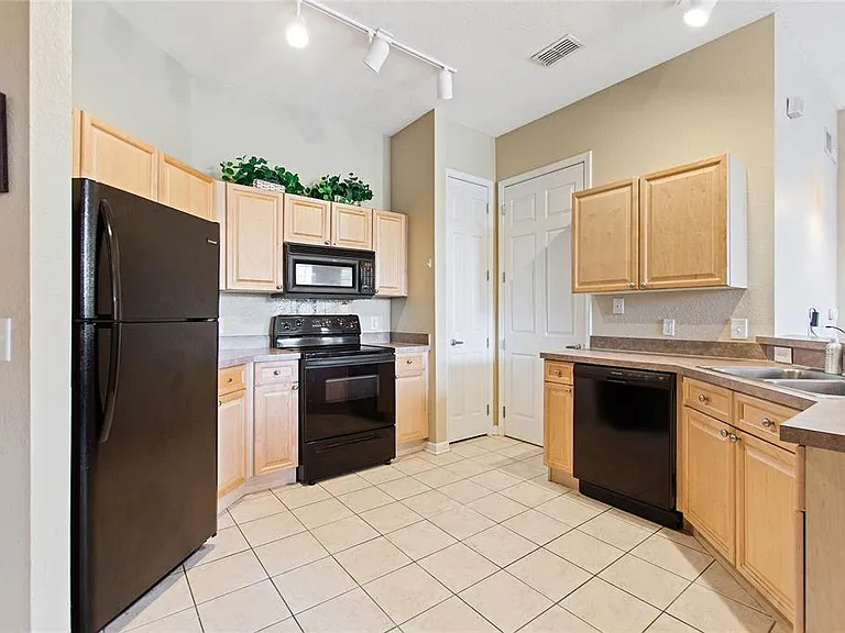 206 Terrace Ridge Cir #206 — Photo 9