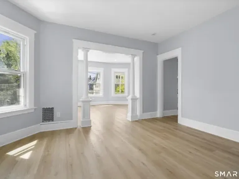 11 Young St #1 — Photo 19