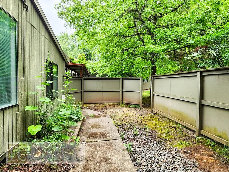 4838 SW Murray Blvd — Photo 17