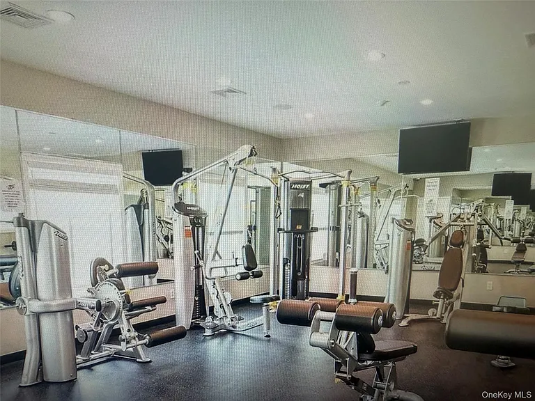 5 Laramie Ct #5 — Photo 29