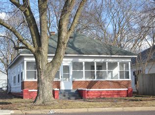 905 4th St, Monett, MO 65708