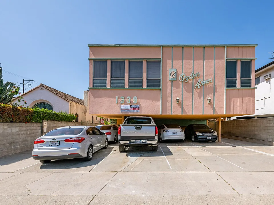 1339 S Ogden Dr