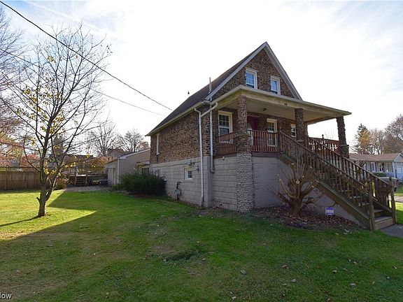 3rd image of 583 Blossom Ave