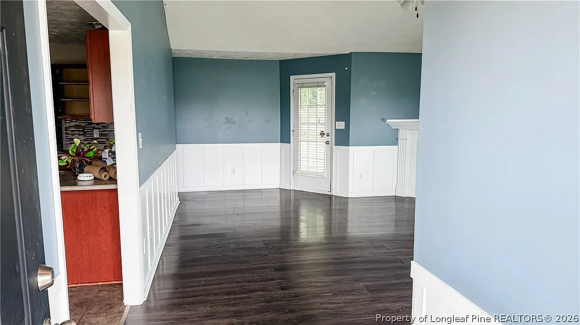 3 bed, 2.0 bath, 1752 sqft, $1,700 — Photo 2