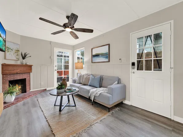 2009 Bacon St, San Diego, CA 92107