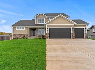 15278 Bradfort Ct, Basehor, KS 66007