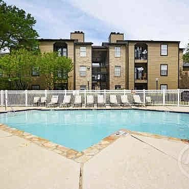 3rd image of 2109 Tan Oak Ln APT 932