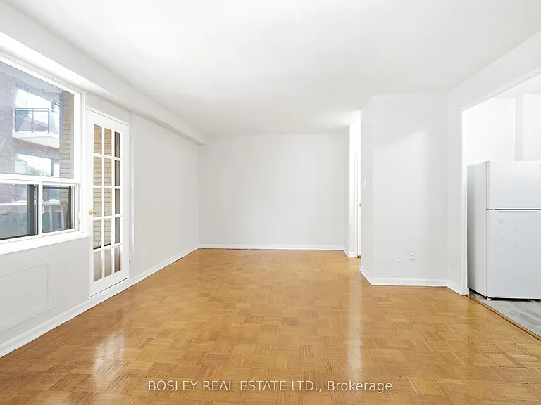 85 Lawton Blvd #304 — Photo 4