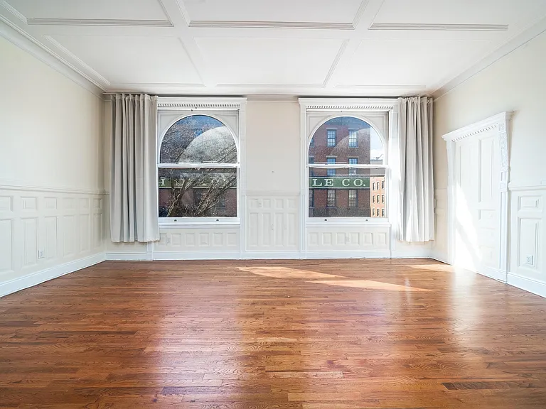 167 Wayne St #206 — Photo 2