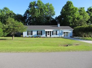 3105 Old Gate Rd, Morehead City, NC 28557