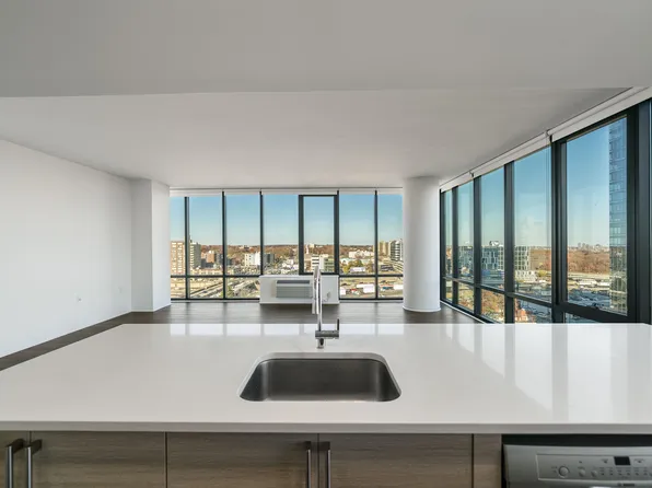 2030 Hudson Street image 274 of 284