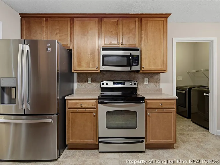 420 Thorncliff Dr — Photo 22