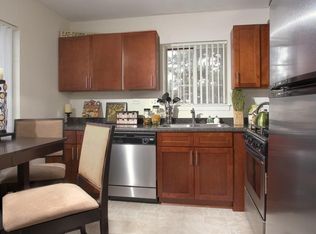 2724 N Buffalo Grove Rd APT 307, Arlington Heights, IL 60004