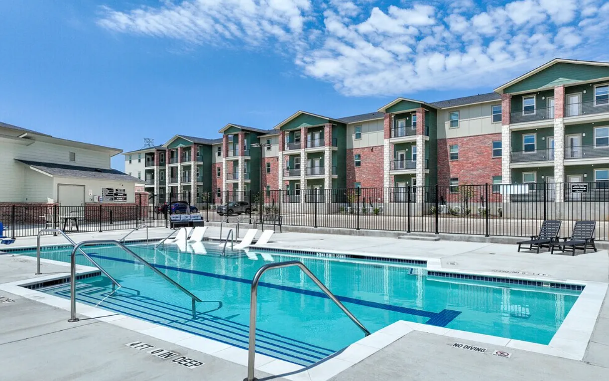 Alps Cleburne — Photo 1
