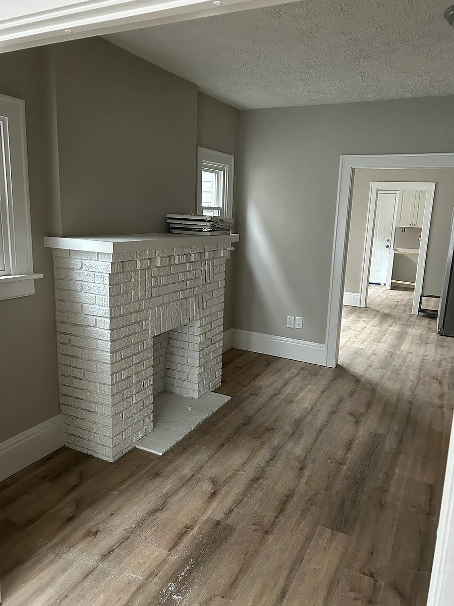 Building Photo - 1121 Jefferson Ave #2