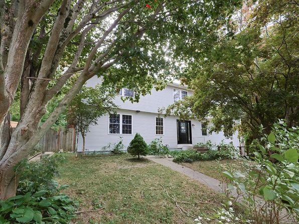 118 Coolidge St, Swansea, MA 02777