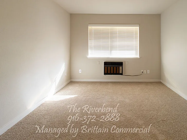 Riverbend Apartments — Photo 44