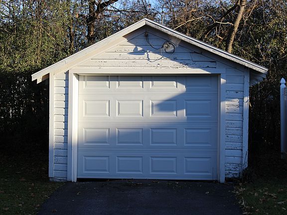3rd image of 1529 Taylor Ave