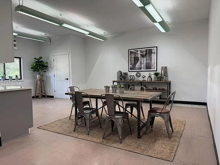 300 S 11th Streetunit Library #A — Photo 3