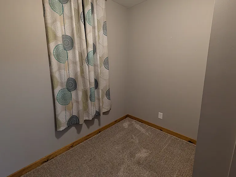 529 Main St — Photo 11