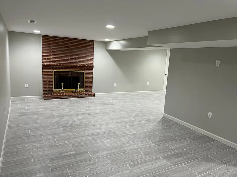 12233 Holmes Rd — Photo 5