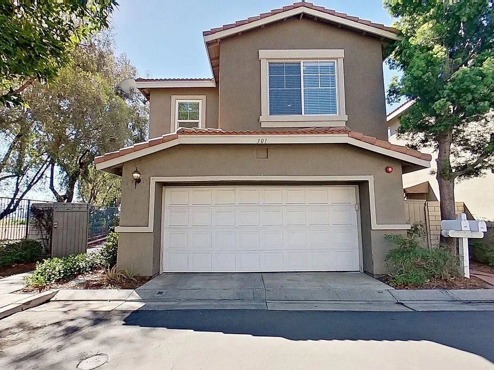 301 Navarette Pl