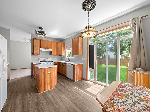 4th image of 6922 Sahara Dr